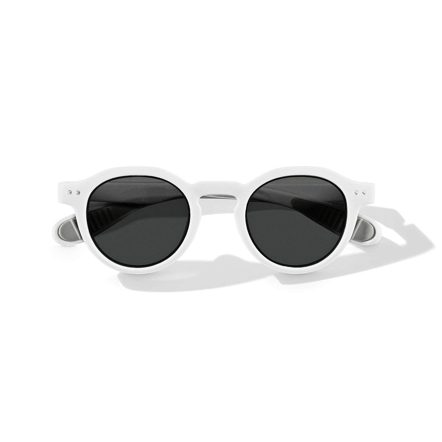 Frontansicht der weißen Flitzkids Kindersonnenbrille